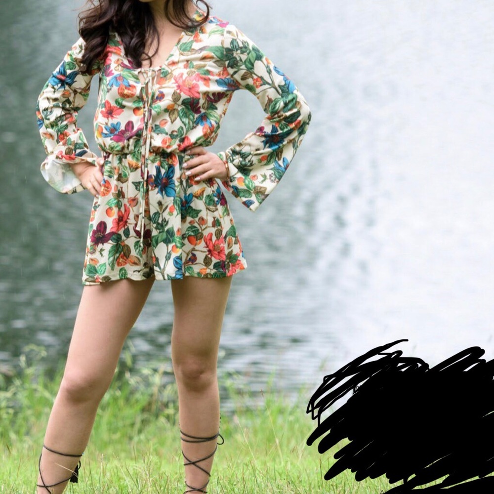 ❗️2 FOR 30$❗️Topshop long sleeve floral romper